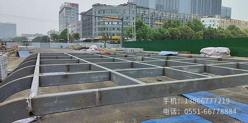 地下室入庫雨棚